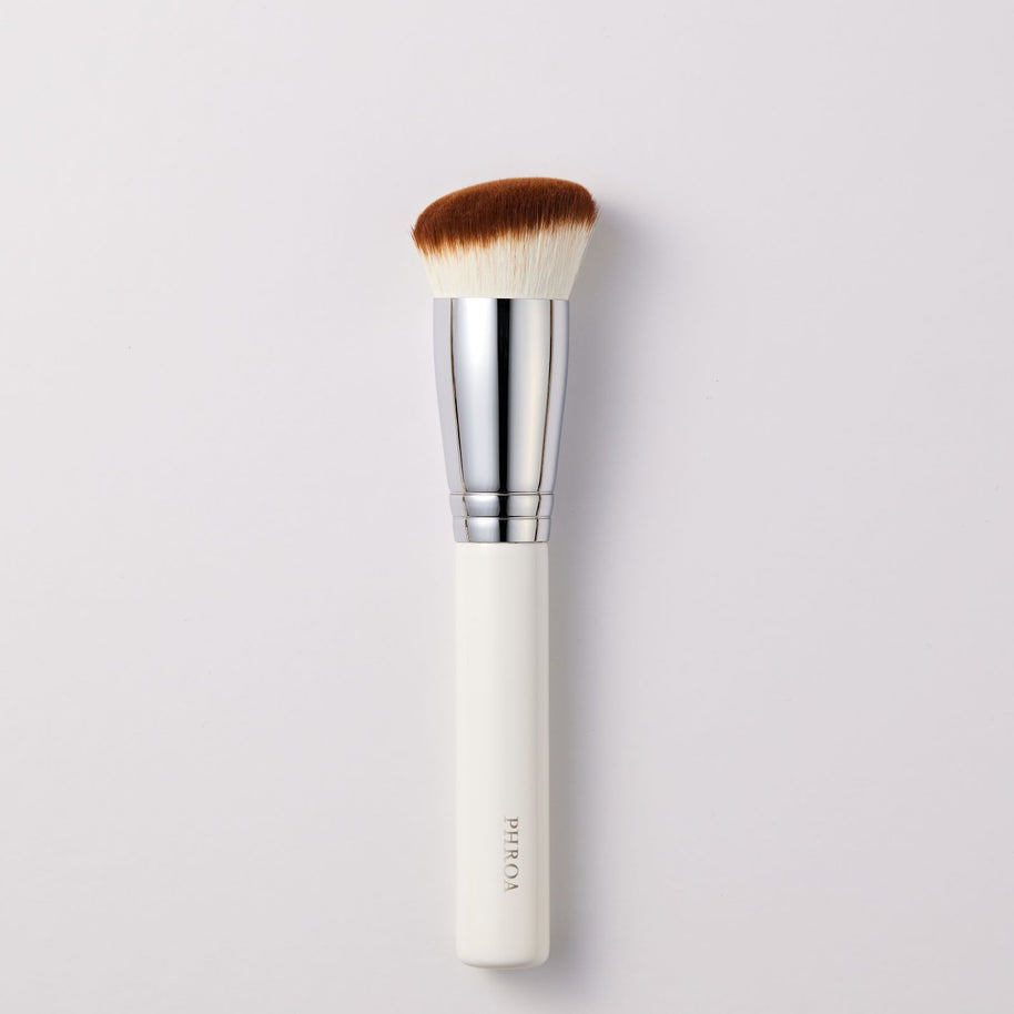 103 Angled Foundation Brush