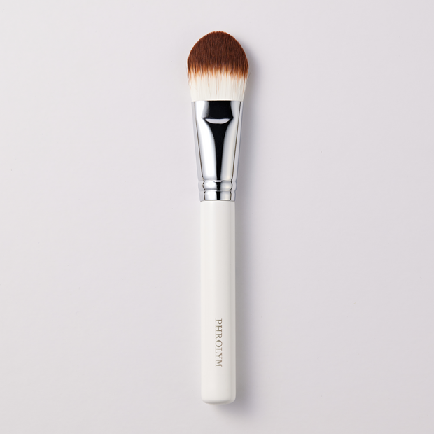 202 Flat Foundation Brush